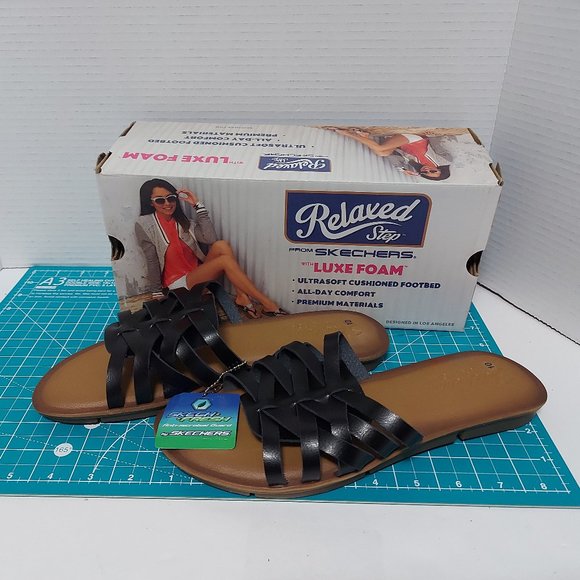 Skechers Relaxed Step Luxe Foam Women Sandals Slip on Black and Tan Size 10 NEW - Picture 1 of 6